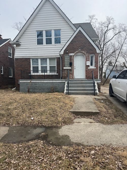 8248 Roselawn St, Detroit, MI, 48204-3211 | Card Image