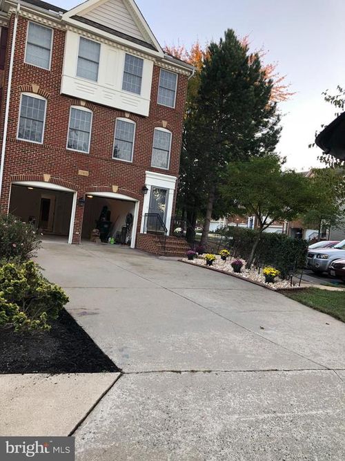 12915 Starters Ln, FAIRFAX, VA, 22033-2021 | Card Image