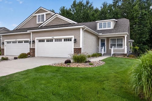 4043 Stoneridge Drive, Jackson, MI, 49203 | Card Image