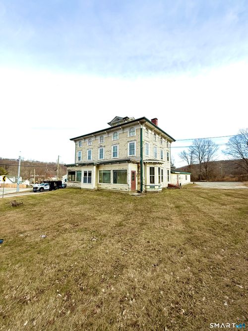 7 Baltic Rd, North Franklin, CT, 06254-1405 | Card Image