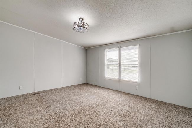 129 Clay Ct, House other with 3 bedrooms, 2 bathrooms and null parking in Springtown TX | Image 21