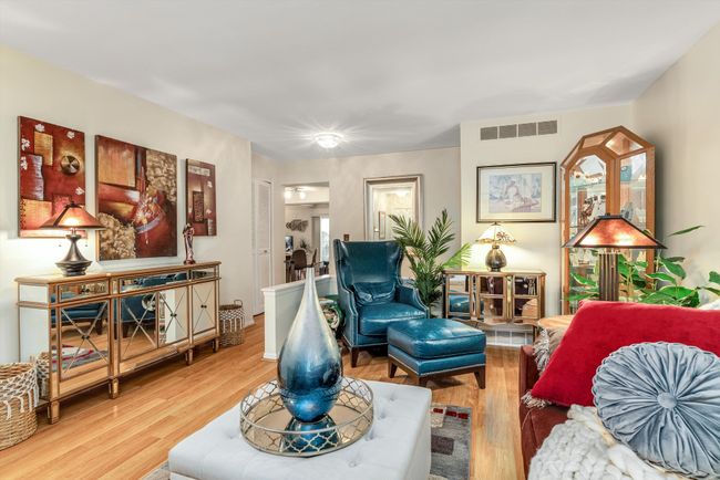 1754 3 Lakes Dr, House other with 3 bedrooms, 3 bathrooms and null parking in Troy MI | Image 4