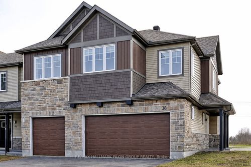 38 Riddell St, Carleton Place, ON, K7C0J4 | Card Image