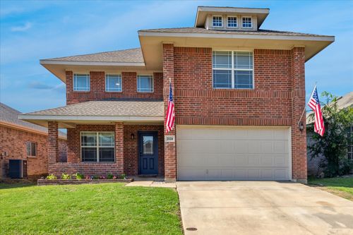 2124 Franks St, Fort Worth, TX, 76177-7366 | Card Image