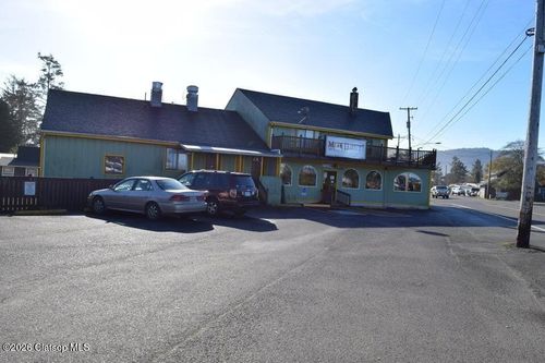 1445 S Roosevelt Dr, Seaside, OR, 97138-6553 | Card Image
