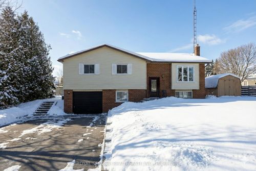 19 Propp Dr, Kawartha Lakes, ON, L0A1K0 | Card Image