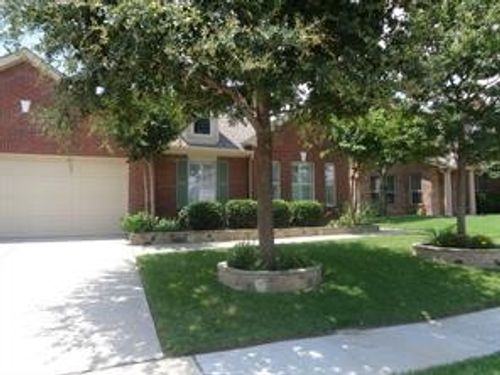 2912 Hollow Valley Dr, Fort Worth, TX, 76244-5531 | Card Image