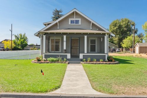 153 Sw 3rd St, Redmond, OR, 97756-1831 | Card Image