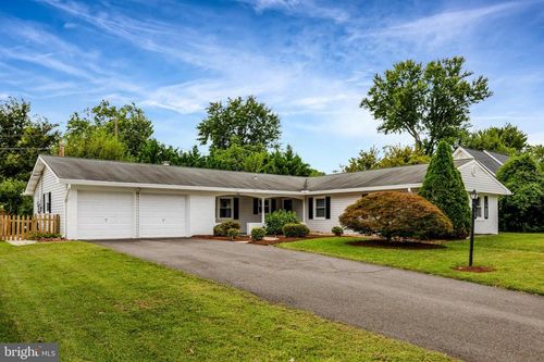 4221 Peekskill Ln, FAIRFAX, VA, 22033-3450 | Card Image