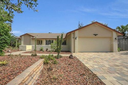 9319 Woodbreeze Blvd, WINDERMERE, FL, 34786-8827 | Card Image