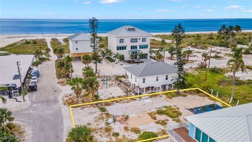 61 Flamingo St, FORT MYERS BEACH, FL, 33931-4357 | Card Image