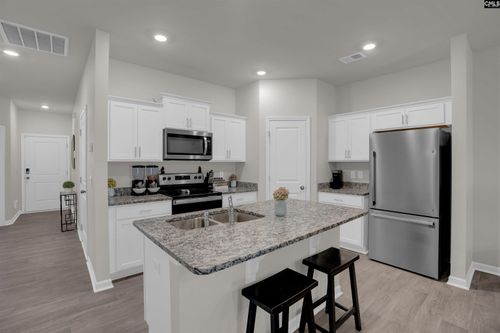 27 Beechnut St, Lugoff, SC, 29078-9589 | Card Image