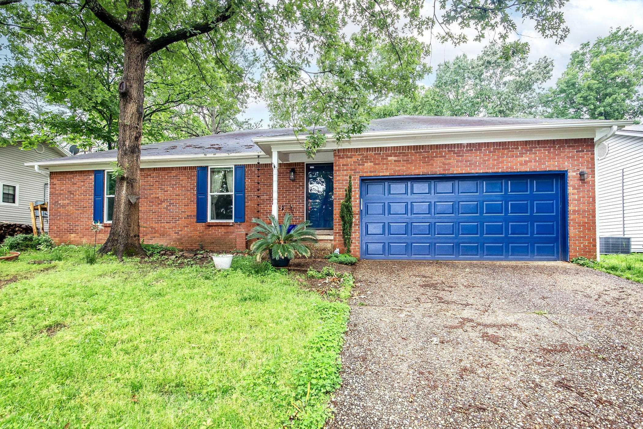 Nix Rd, Little Rock, AR 72211