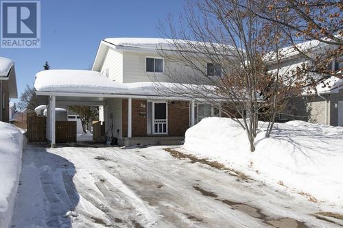 28 Parker Ave, Sault Ste. Marie, ON, P6B6A1 | Card Image