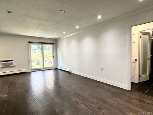 apt-12-12 Granada Cres, White Plains, NY, 10603-1232 | Card Image