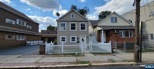 104 Wallington Ave, Wallington, NJ, 07057-1150 | Card Image