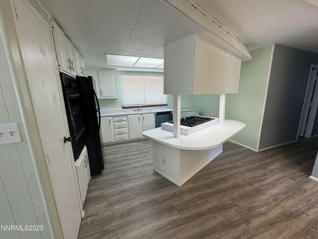 155 Molly Cir, House other with 3 bedrooms, 2 bathrooms and 3 parking in Sun Valley NV | Image 6