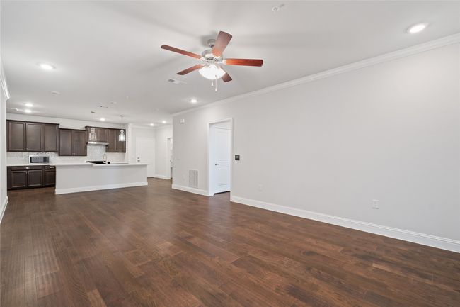 Living Room | Image 8