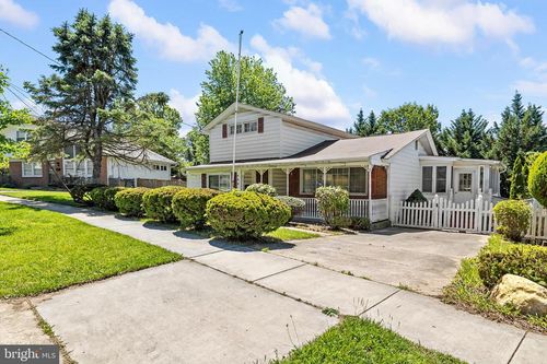 409 Hull Pl, ROCKVILLE, MD, 20852-1209 | Card Image