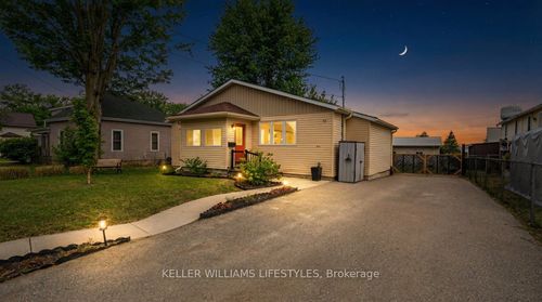 97 Main St, Glencoe, ON, N0L1M0 | Card Image