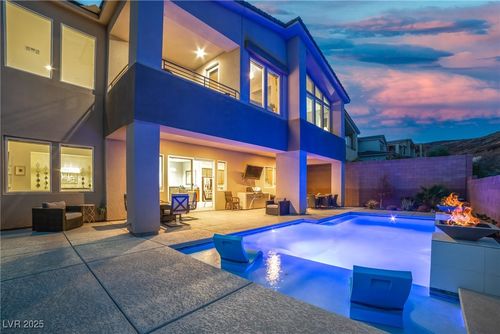 8 Hilltop Crest St, Henderson, NV, 89011-3167 | Card Image