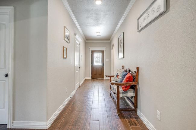 160 Mountain View Dr, House other with 3 bedrooms, 2 bathrooms and null parking in Azle TX | Image 4