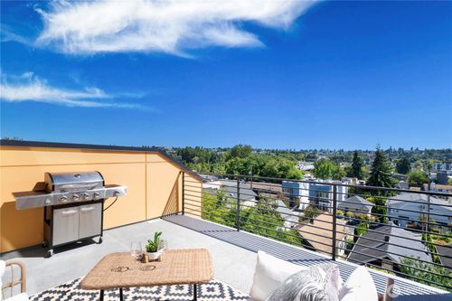 1546 Sturgus Ave S, Seattle, WA, 98144-3520 | Card Image
