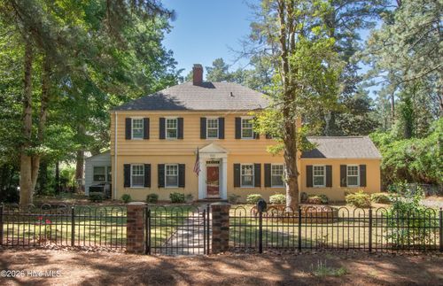 310 E Morganton Rd, Southern Pines, NC, 28387-6524 | Card Image