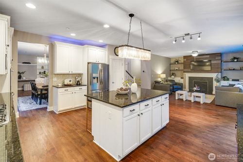 15549 Se 160th Pl, Renton, WA, 98058-8250 | Card Image