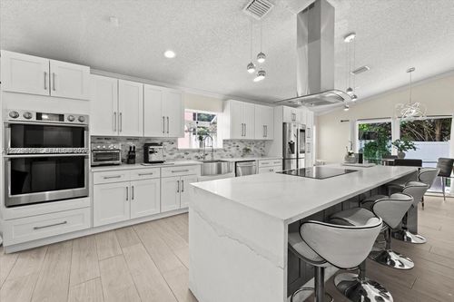 19187 Nw 13th Ct, Pembroke Pines, FL, 33029-2976 | Card Image