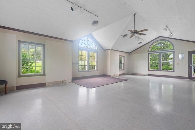 445 Linden St, Home with 0 bedrooms, 2 bathrooms and null parking in COLUMBIA PA | Image 5