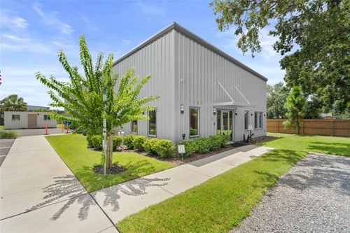 1102 S 82nd St, TAMPA, FL, 33619-4804 | Card Image