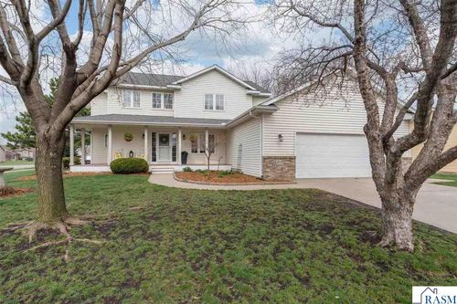 2119 Burnett Ln, North Mankato, MN, 56003-1662 | Card Image