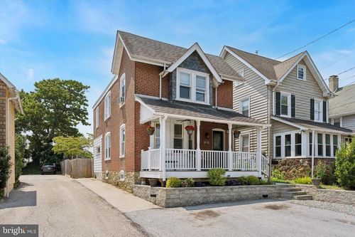 32 W Central Ave, PAOLI, PA, 19301-1309 | Card Image