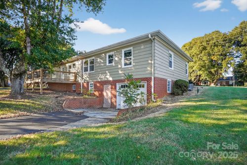 88 Teague Town Rd, Taylorsville, NC, 28681-7683 | Card Image