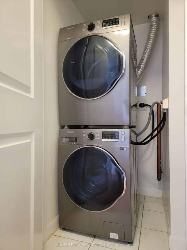 2002 - 5791 Yonge St, Condo with 3 bedrooms, 2 bathrooms and 1 parking in North York ON | Image 13