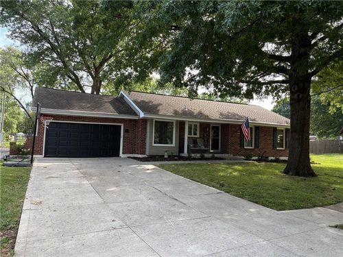 717 Ne Mulberry St, Lees Summit, MO, 64086-5454 | Card Image