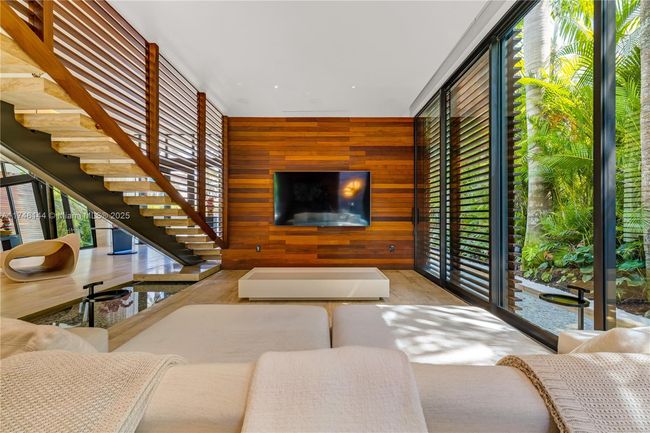 250 Ocean Blvd, House other with 8 bedrooms, 10 bathrooms and null parking in Golden Beach FL | Image 21
