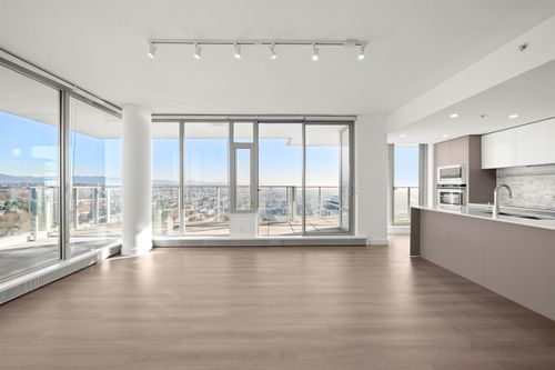 2402-8031 Nunavut Lane, Vancouver, BC, V5X0C9 | Card Image