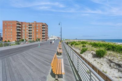 3C - 560 W Broadway, Home with 2 bedrooms, 2 bathrooms and null parking in Long Beach NY | Image 1