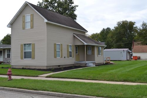 606 Maple Street, Monticello, IN, 47960-2453 | Card Image