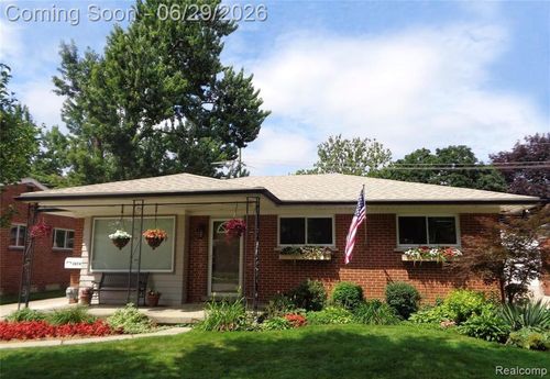 28747 Alden St, Madison Heights, MI, 48071-3028 | Card Image