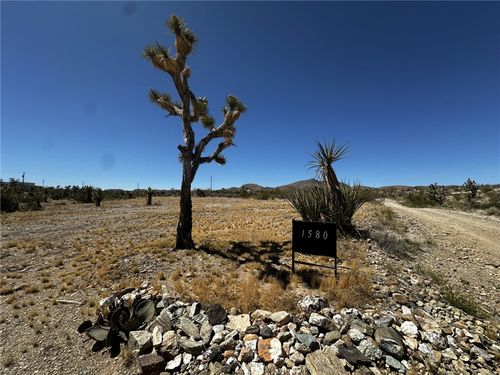 1580 W Wishing Well Dr, Meadview, AZ, 86444 | Card Image