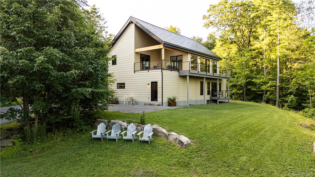 Meadow Ln, Hannacroix, NY 12087
