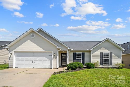 160 Lumber River Rd, Fletcher, NC, 28732-7905 | Card Image