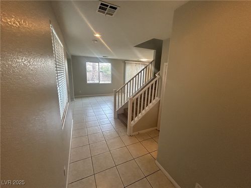 8439 Regal Hills Ct, Las Vegas, NV, 89117-9173 | Card Image