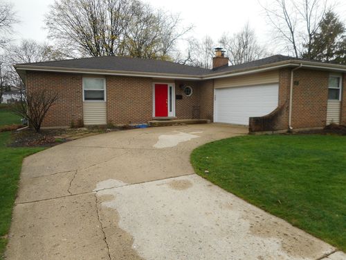 2011 Brentwood Ln E, Wheaton, IL, 60189-8545 | Card Image