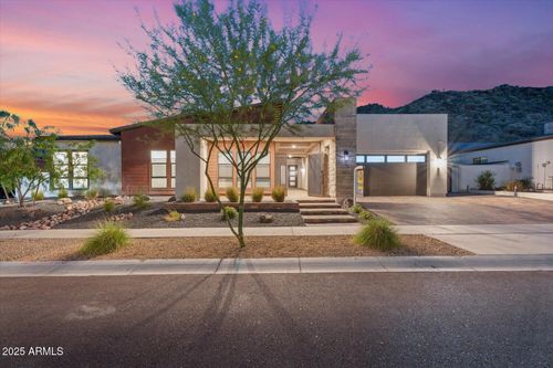 9527 S 13th Way, Phoenix, AZ, 85042-7995 | Card Image