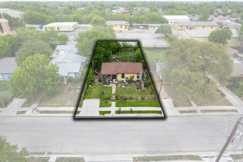 823 Shemya Ave, San Antonio, TX, 78221-3143 | Card Image