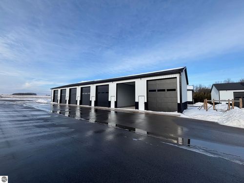 67-6819 S M-37, Kingsley, MI, 49649 | Card Image